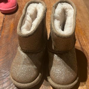 UGG gold glitter boots. Toddler size 7.